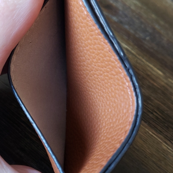 Nanette Lepore pebbled leather camel card case with goldtone chain FLAWED - Picture 5 of 6